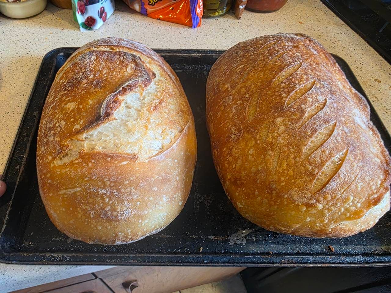 Ok so here is part 3 of the sourdough baking experiments. These two just finishe (2/4)