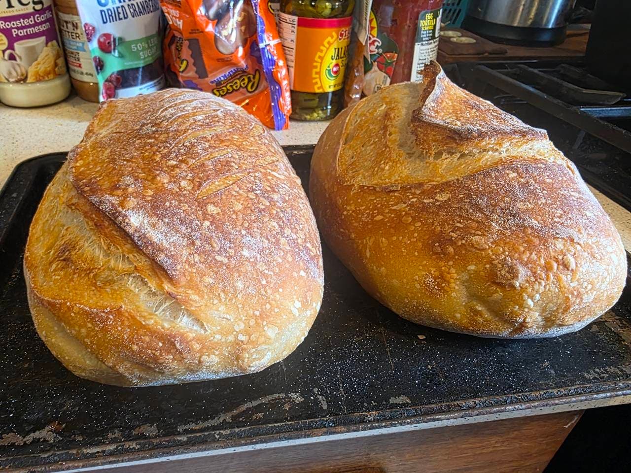 Ok so here is part 3 of the sourdough baking experiments. These two just finishe (1/4)
