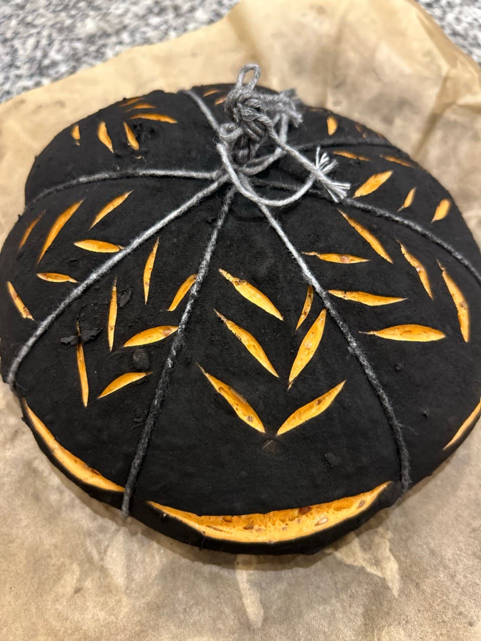 🍂🎃 Experimentando con el otoño…
Primera prueba de estos panes de masa madre c (2/4)