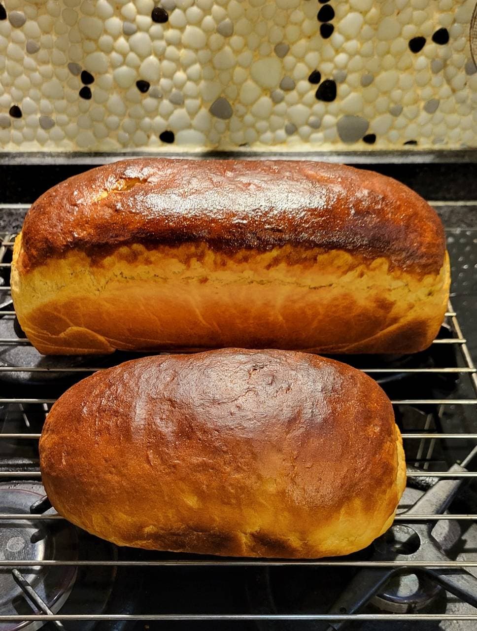 My second sandwich bread!
Came out over baked on top! I still need to adjusting (1/2)