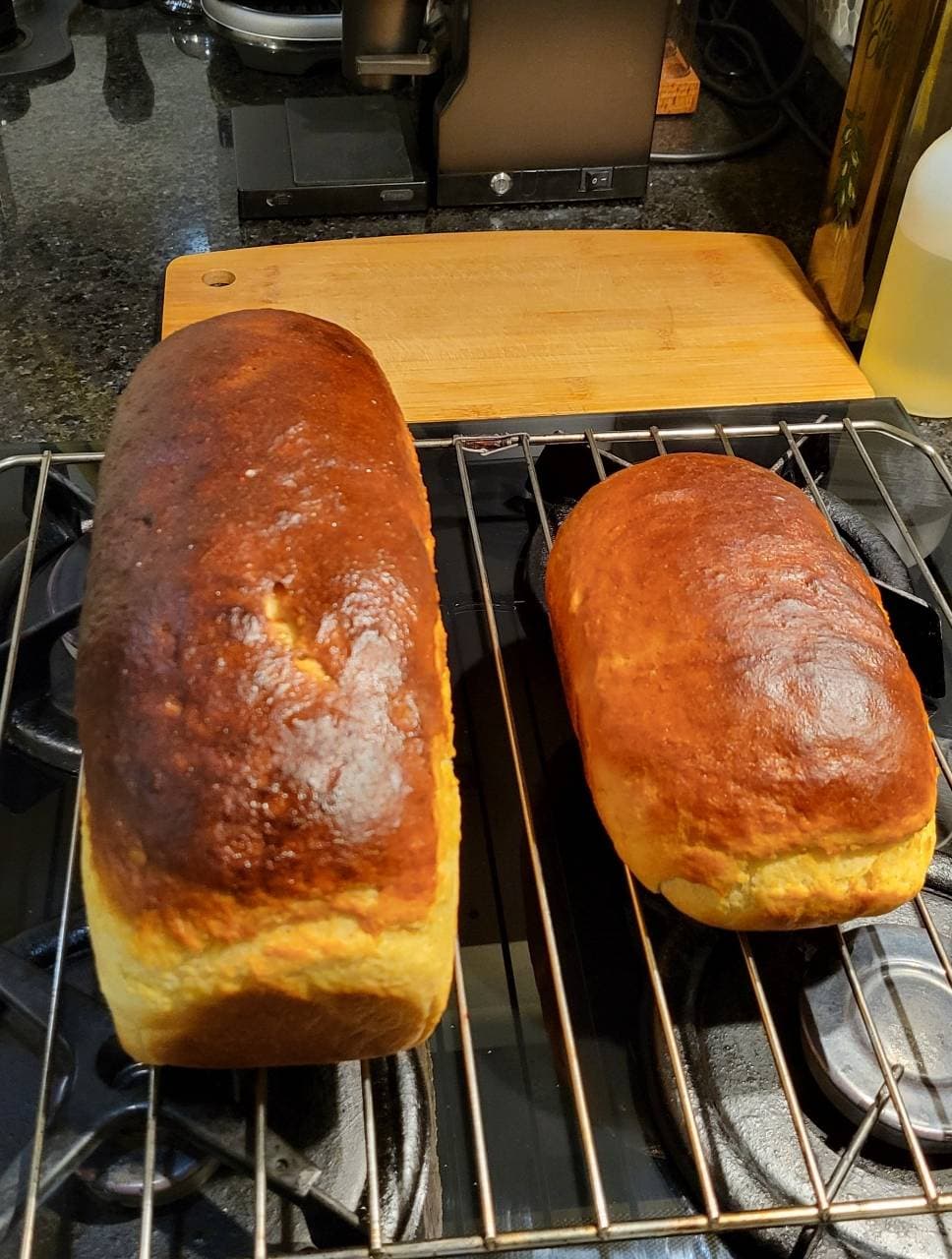 My second sandwich bread!
Came out over baked on top! I still need to adjusting (2/2)